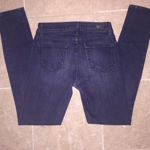Paige Premium Denim! Verdugo Jegging!